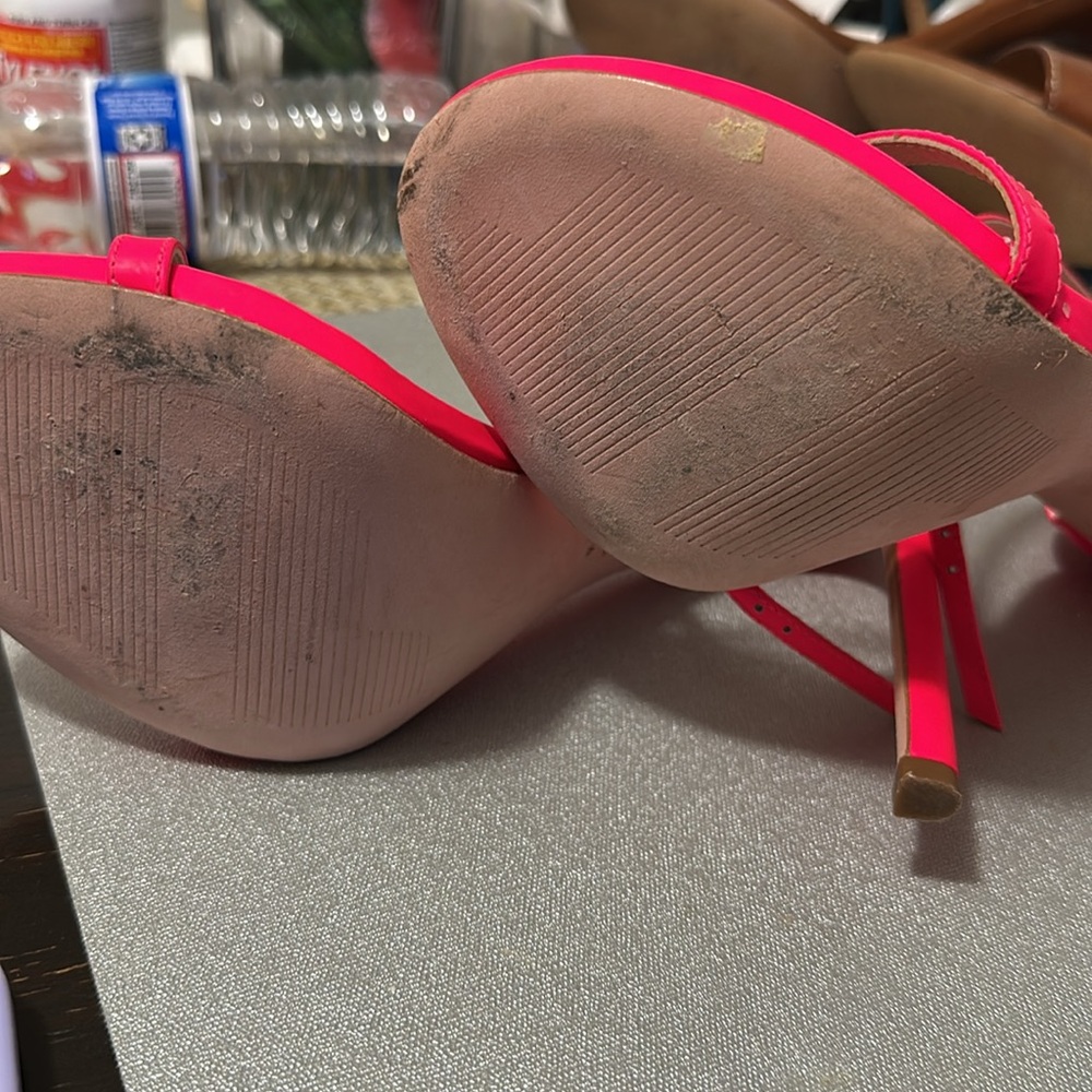 Stuart Weitzamn Fuchsia Heel - image 3